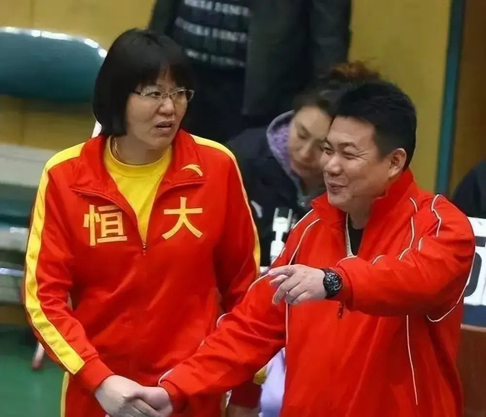 中国女排最后关头救险，恒大力保胜局拿下系列赛的简单介绍